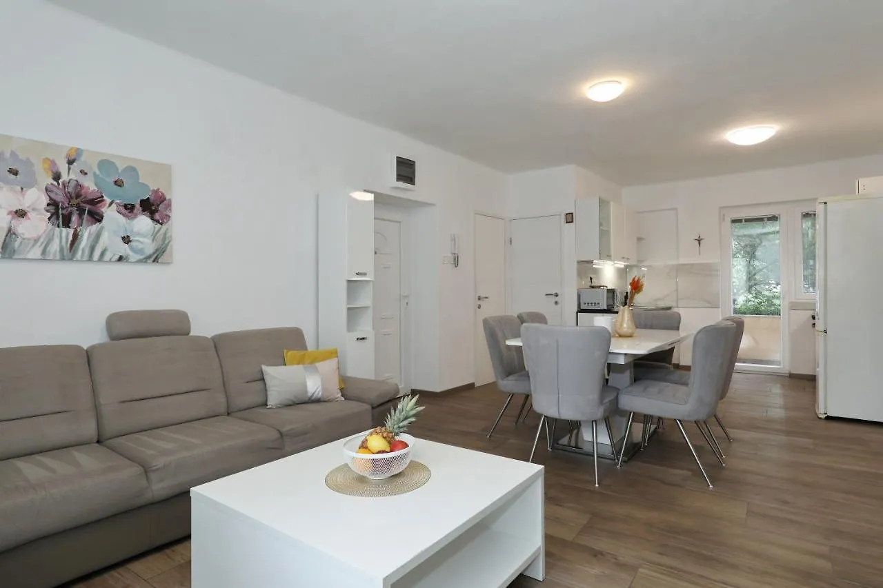 Apartment Apartman Linden Zadar
