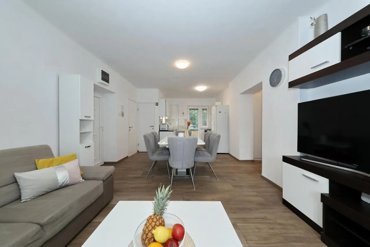 Apartment Apartman Linden Zadar